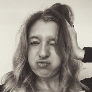 Meet your Posher, Isabella